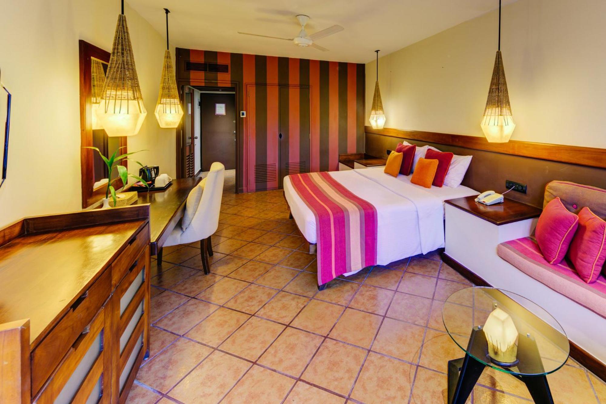 Hotel Cinnamon Citadel 4*