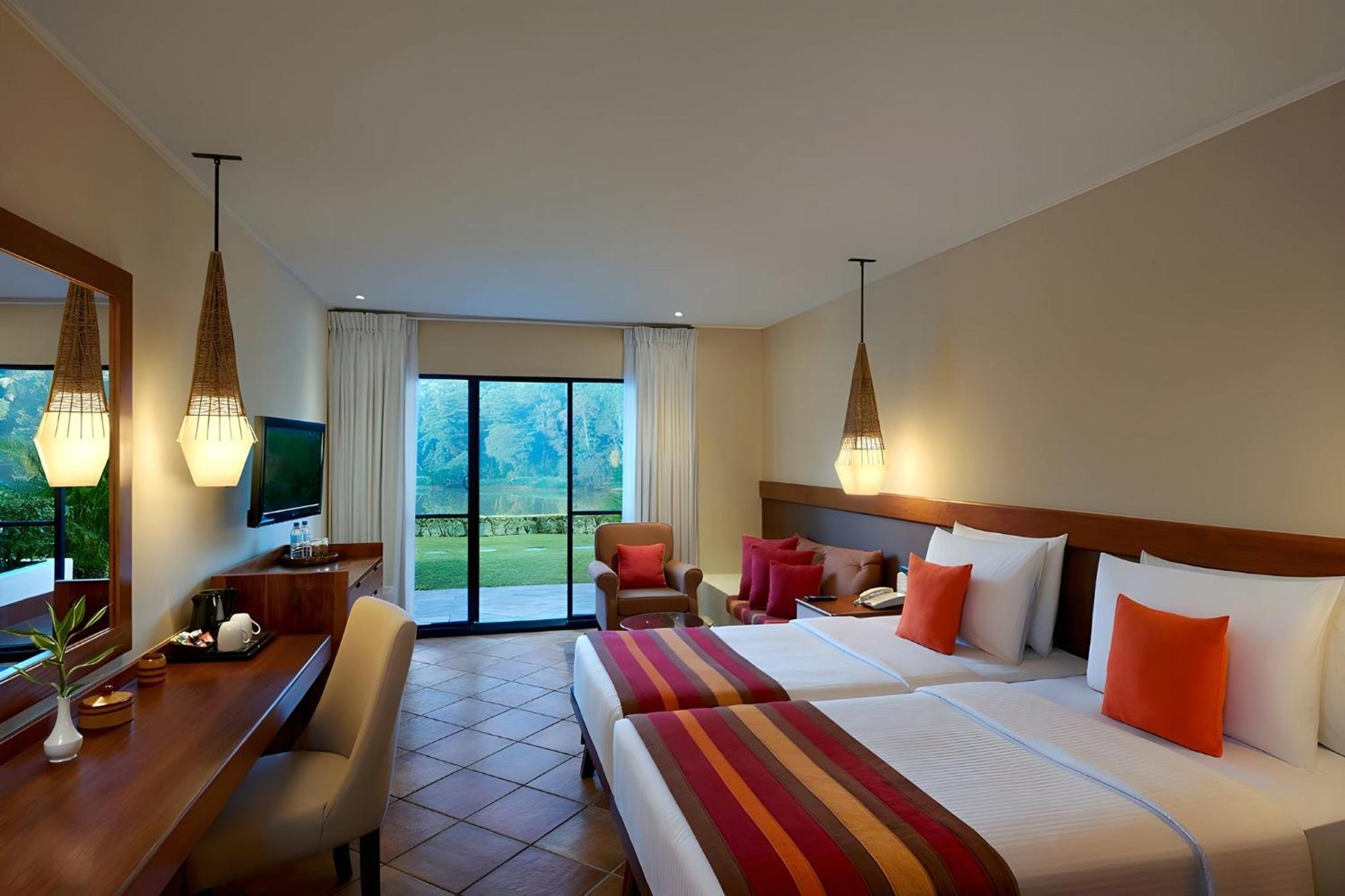 Hotel Cinnamon Citadel 4*
