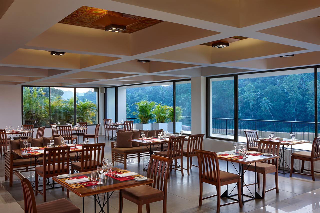 Hotel Cinnamon Citadel 4*