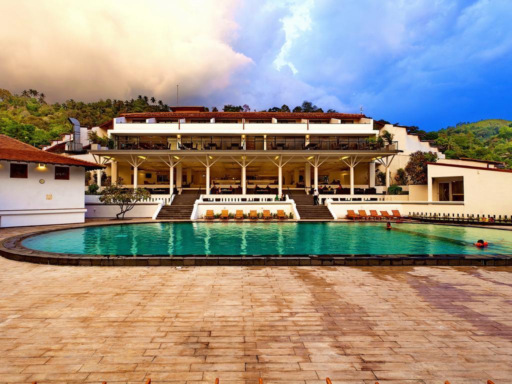 Hotel Cinnamon Citadel 4*